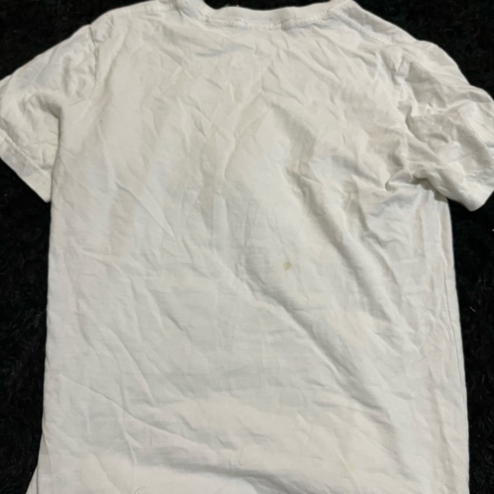 Red Heart Shirt - Picture 2 of 2